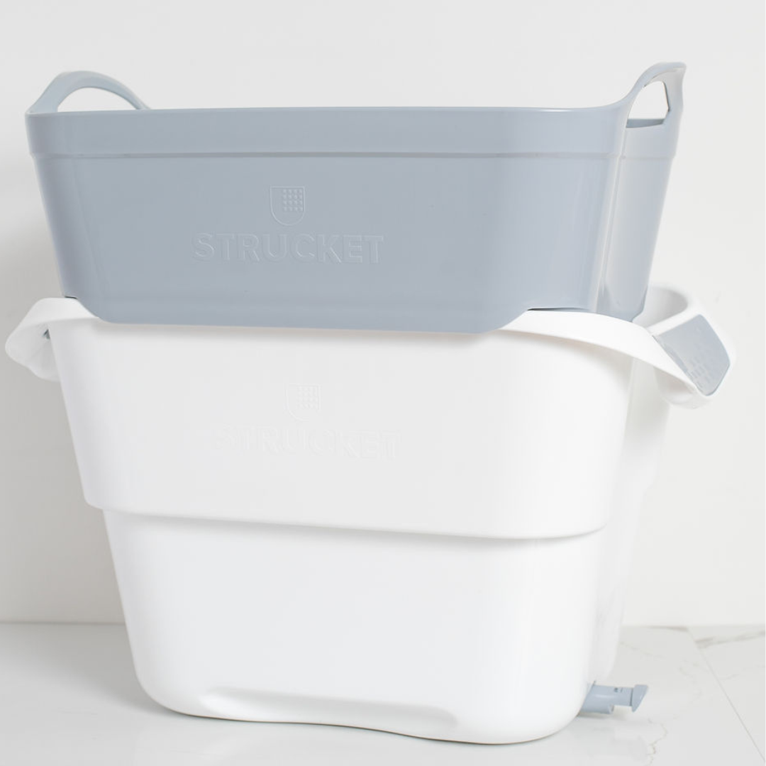 Gray 19L Strucket Interlocking Bucket Strainer with plug