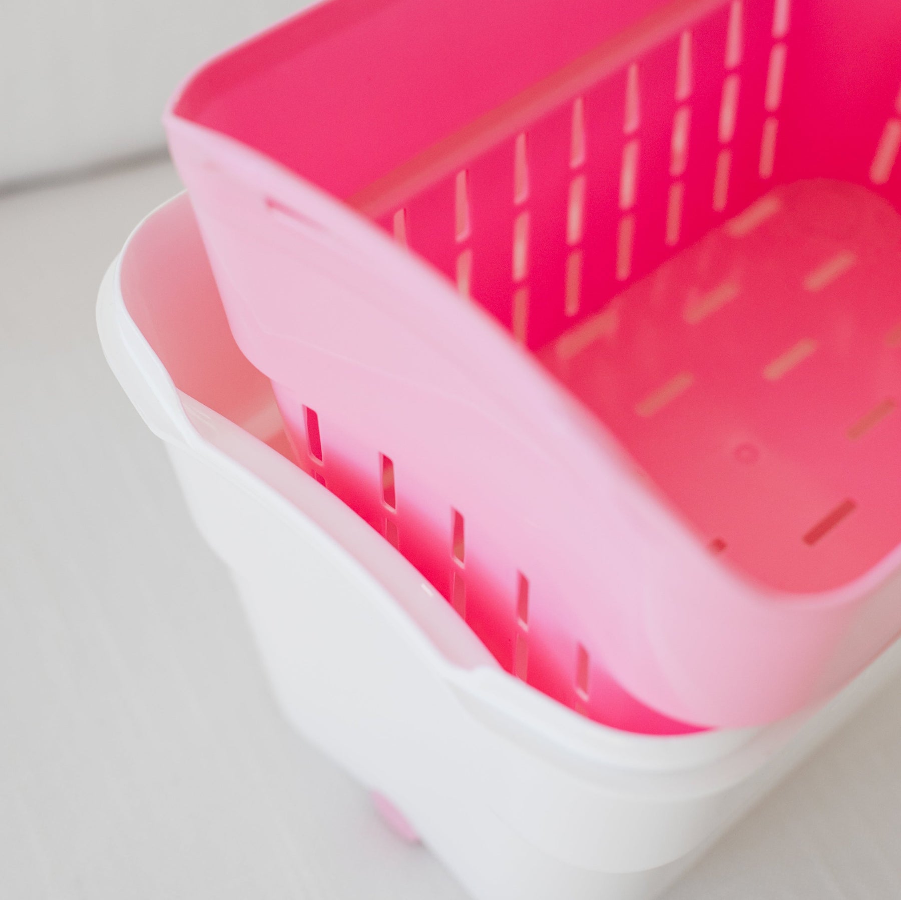Pink Strucket 4.5L Mini Strainer Bucket with Lid
